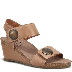Taos Tan Carousel 3 Wedge Sandals Size 5/5.5